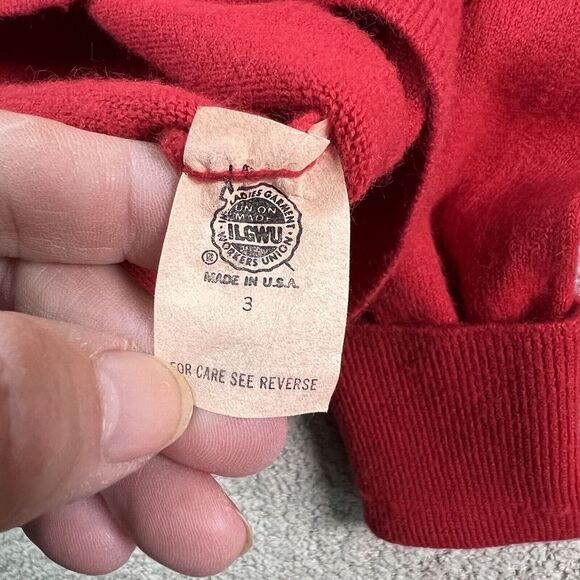 Etienne Aigner VTG V-Neck Sweater Mens Large Red Made in USA 100% Orlon Acrylic - Picture 9 of 10